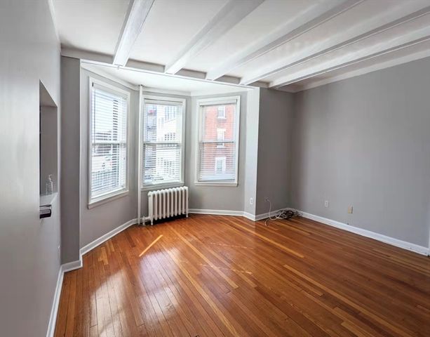 4 Commonwealth Ct 9, Boston, MA 02135