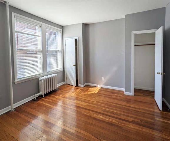 4 Commonwealth Ct 9, Boston, MA 02135