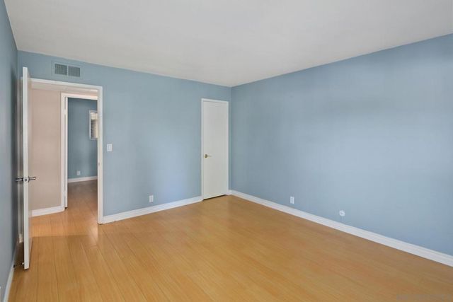 5704 Baltimore Dr 320, La Mesa, CA 91942