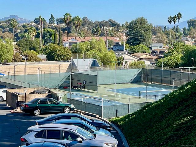 5704 Baltimore Dr 320, La Mesa, CA 91942