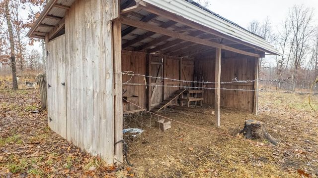 557 County Road 206, Alton, MO 65606