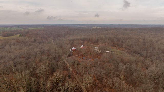 557 County Road 206, Alton, MO 65606