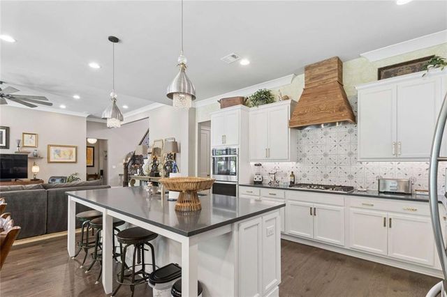 16165 Grand Litchfield Drive, Roswell, GA 30075