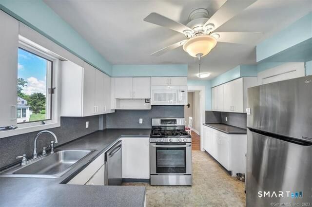 66 Oak Avenue, Madison, CT 06443