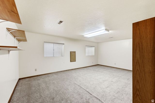 6114 S RED OAKS DR, Murray, UT 84123