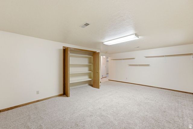 6114 S RED OAKS DR, Murray, UT 84123