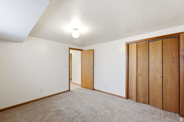 6114 S RED OAKS DR, Murray, UT 84123