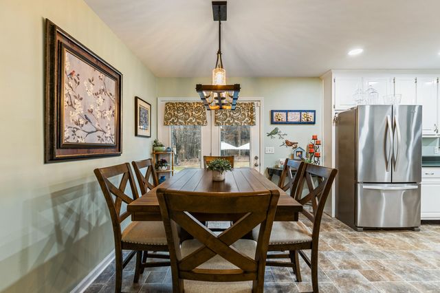 1746 Rainbow Circle NE, Dalton, GA 30721