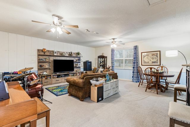 1746 Rainbow Circle NE, Dalton, GA 30721