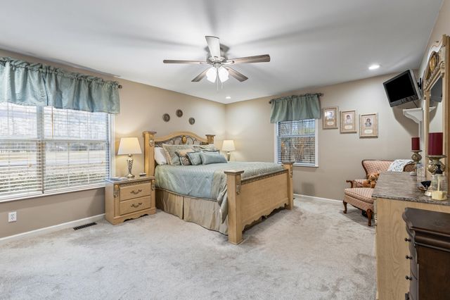 1746 Rainbow Circle NE, Dalton, GA 30721