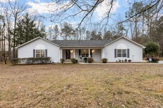 1746 Rainbow Circle NE, Dalton, GA 30721