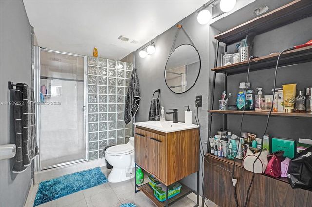 600 NE 36th St 218, Miami, FL 33137