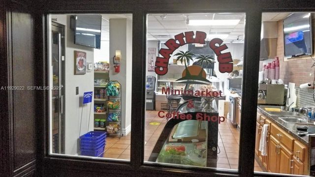 600 NE 36th St 218, Miami, FL 33137