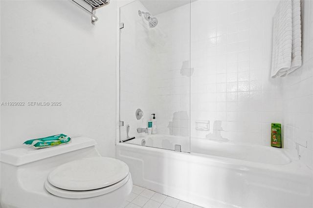 600 NE 36th St 218, Miami, FL 33137