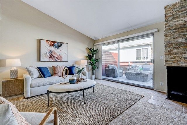 2105 Mathews Avenue 11, Redondo Beach, CA 90278