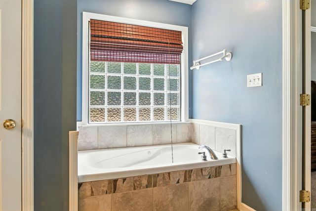 1073 Fox Hunt Trail, Alexander, AR 72002