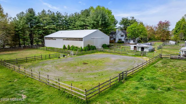 10 Daum Road, Manalapan, NJ 07726