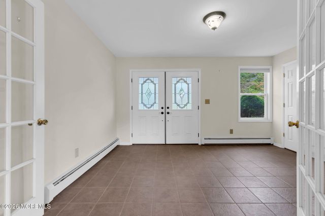 10 Daum Road, Manalapan, NJ 07726