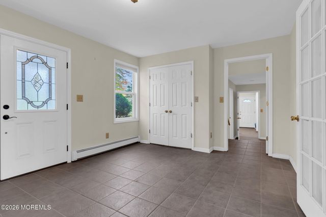 10 Daum Road, Manalapan, NJ 07726