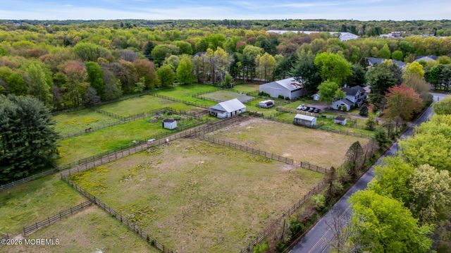 10 Daum Road, Manalapan, NJ 07726