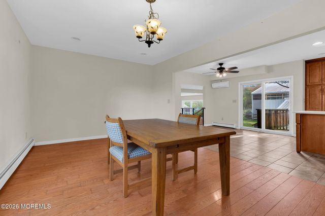 10 Daum Road, Manalapan, NJ 07726