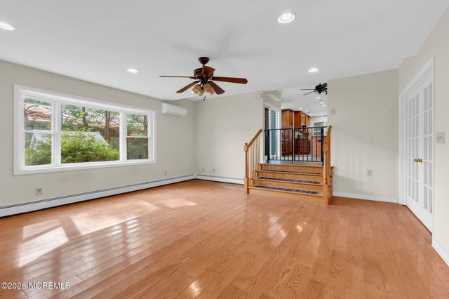 10 Daum Road, Manalapan, NJ 07726