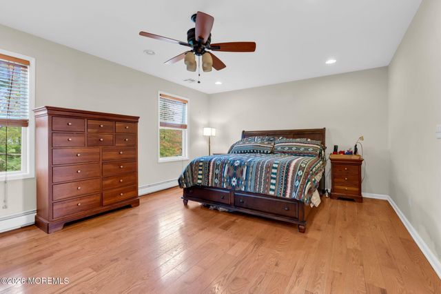10 Daum Road, Manalapan, NJ 07726