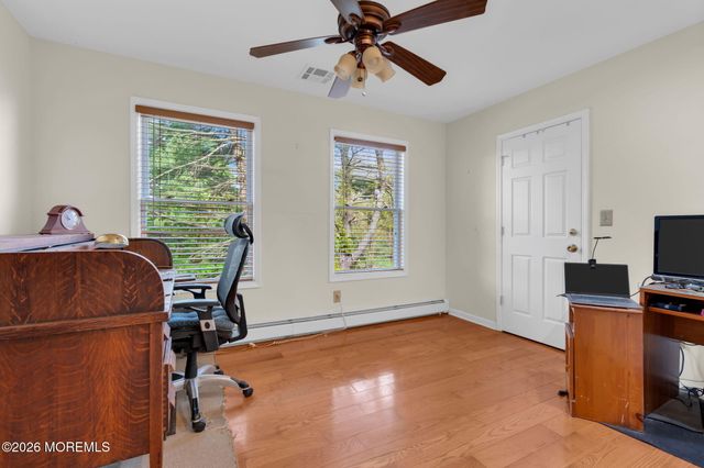 10 Daum Road, Manalapan, NJ 07726