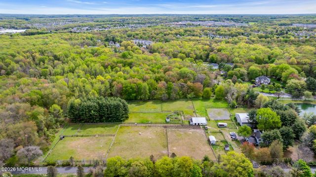 10 Daum Road, Manalapan, NJ 07726
