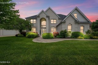 5667 Walnut Cove Road, Sylvania, OH 43560