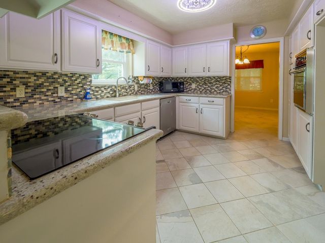 25429 Hardin Store Road, Magnolia, TX 77354