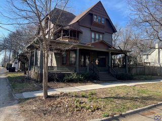 915 SW Munson AVE, Topeka, KS 66604