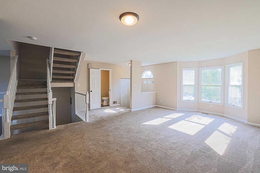 Image 13 of property listing at 906 BUCKLAND PL, Bel Air, MD 21014