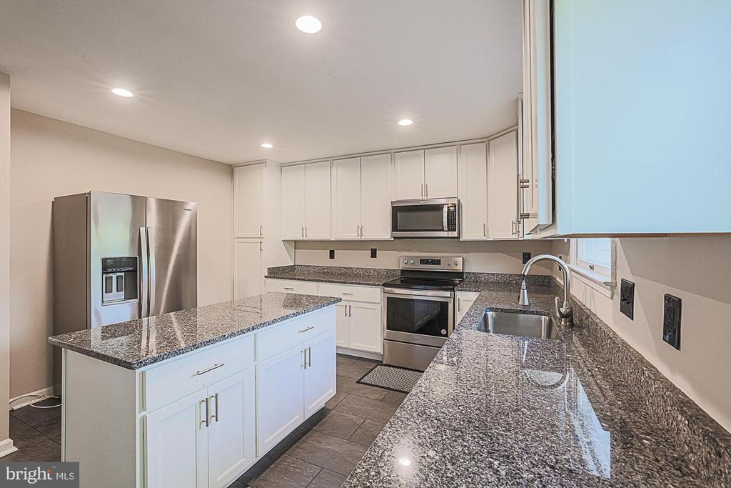 Image 20 of property listing at 906 BUCKLAND PL, Bel Air, MD 21014