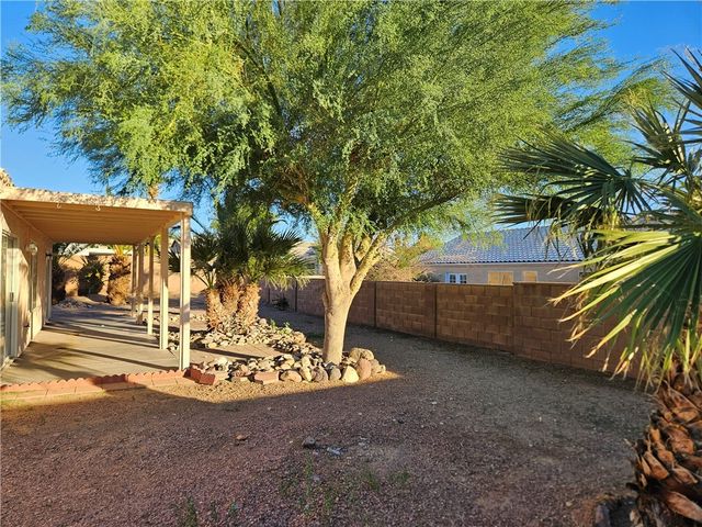 1804 E La Entrada Place, Fort Mohave, AZ 86426