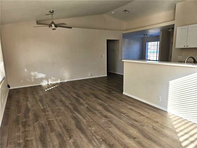 1804 E La Entrada Place, Fort Mohave, AZ 86426