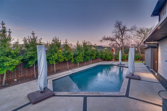 7435 Kenshire Lane, Dallas, TX 75230