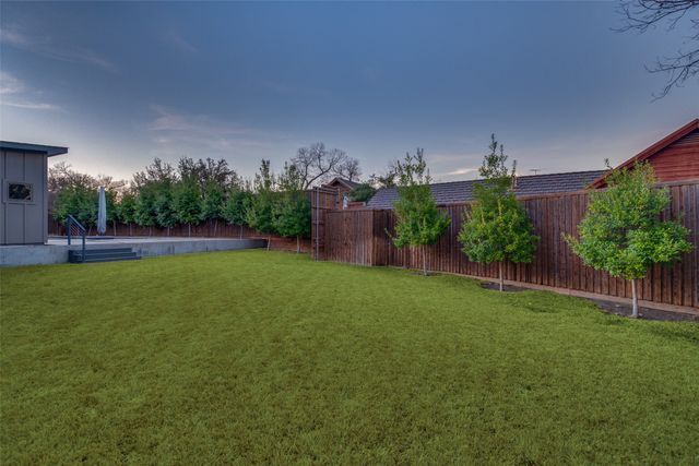 7435 Kenshire Lane, Dallas, TX 75230