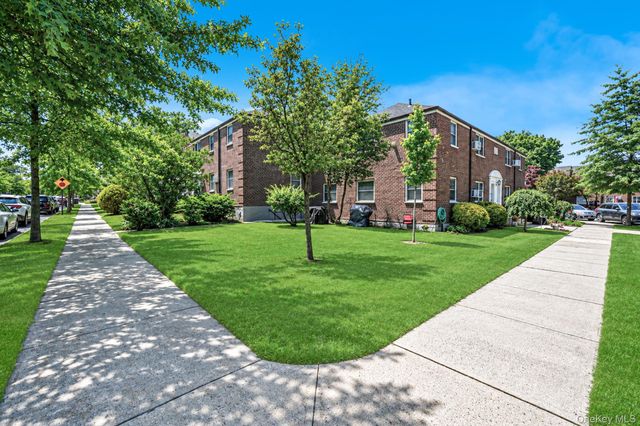 5844 251st Street 191, Little Neck, NY 11362