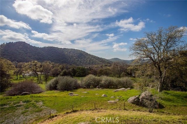 49980 Daffodil, Squaw Valley, CA 93675