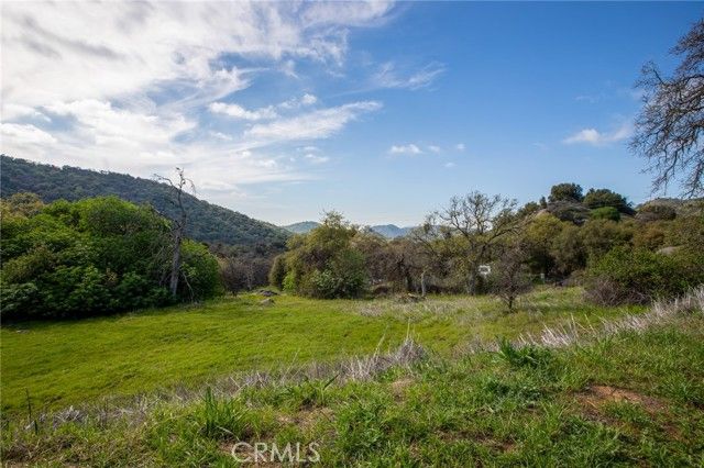 49980 Daffodil, Squaw Valley, CA 93675