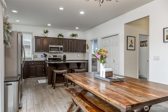 21204 81st Street E, Bonney Lake, WA 98391