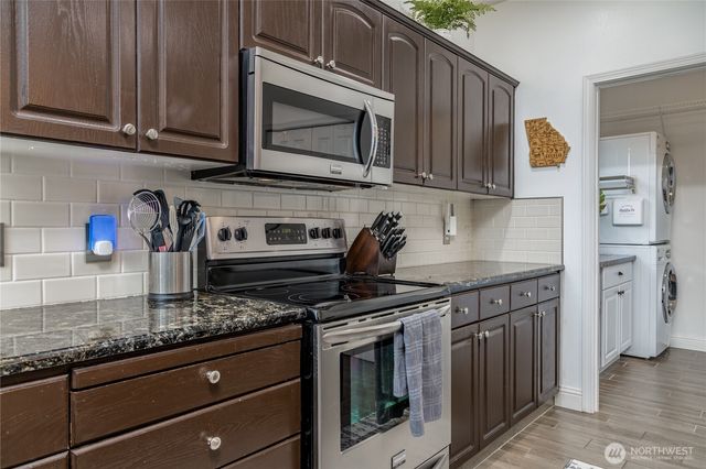 21204 81st Street E, Bonney Lake, WA 98391