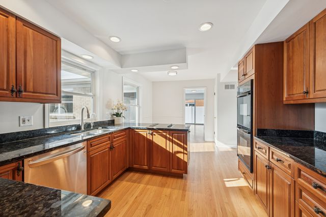 3018 Indianwood Road, Wilmette, IL 60091