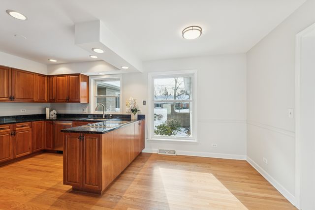 3018 Indianwood Road, Wilmette, IL 60091