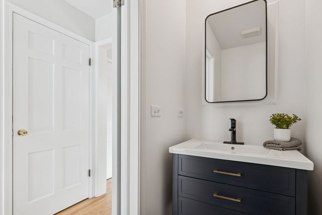 3018 Indianwood Road, Wilmette, IL 60091