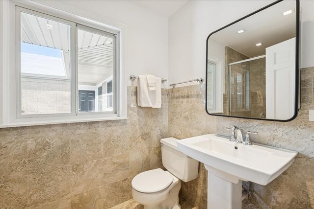 3018 Indianwood Road, Wilmette, IL 60091