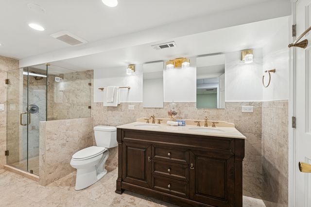 3018 Indianwood Road, Wilmette, IL 60091