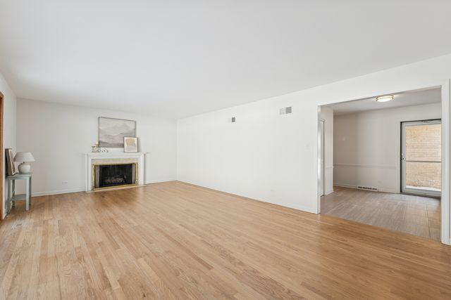 3018 Indianwood Road, Wilmette, IL 60091