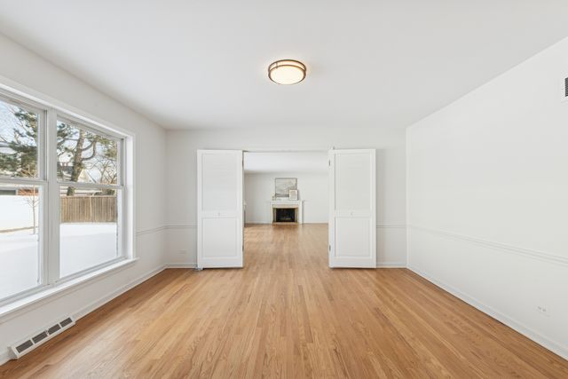 3018 Indianwood Road, Wilmette, IL 60091